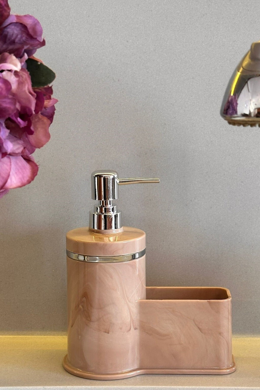 Mutfak Veya Banyo İçin Şık Gümüş Detaylı Süngerlikli Sıvı Sabunluk, Yerli Üretim – Pembe