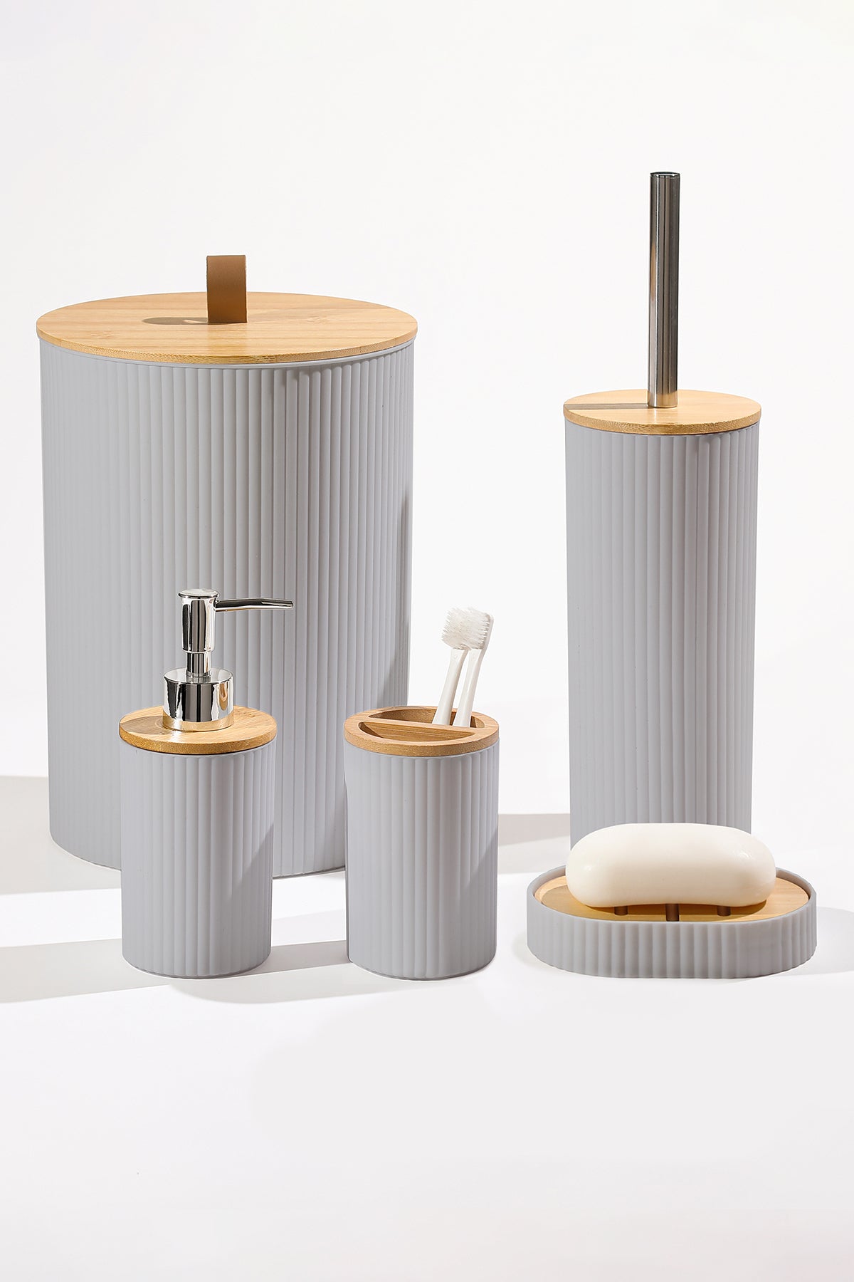 5 Parça Yuvarlak Banyo Seti, Bambu Kapaklı, Hacim: 7 litre