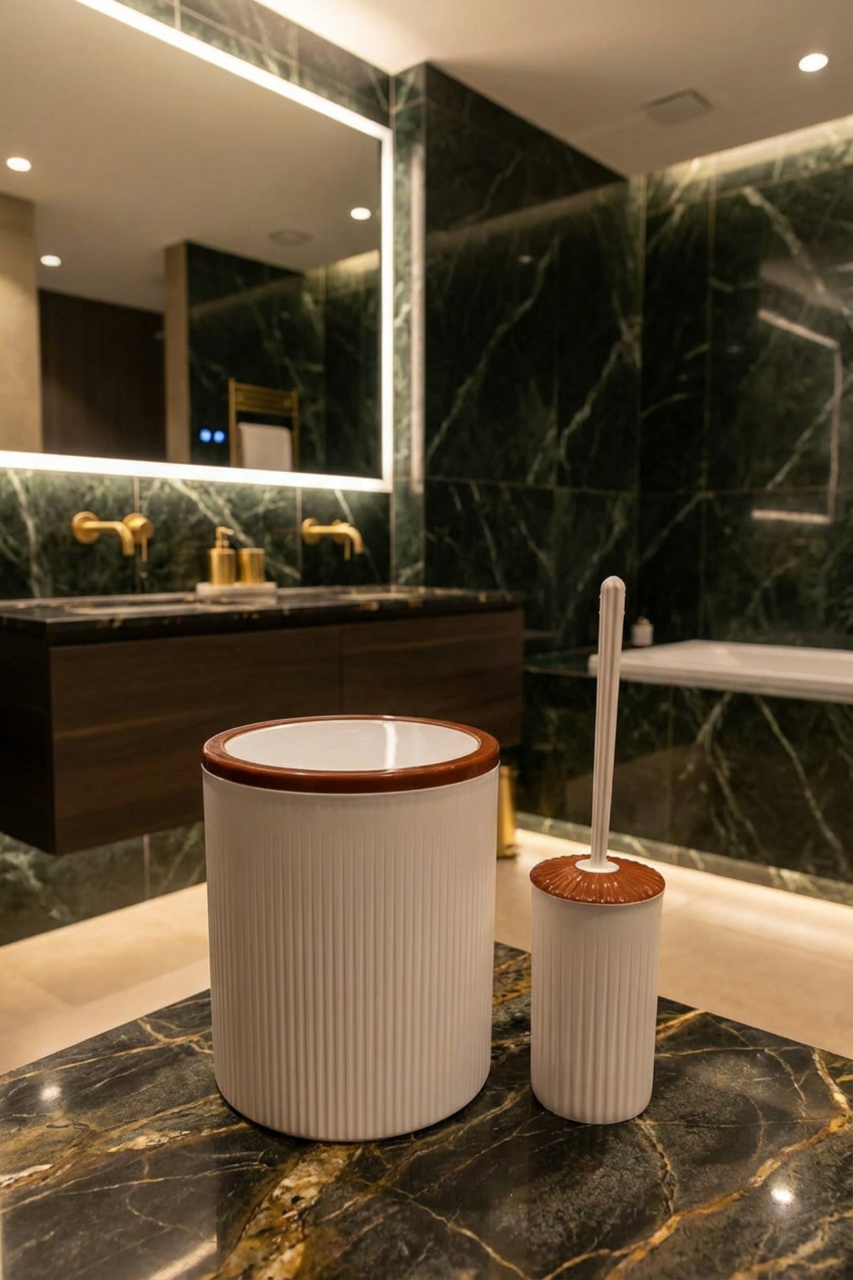 2'li Banyo Seti, Çöp Kovası ve WC Fırçalık, Beyaz, Hacim: 6 Litre