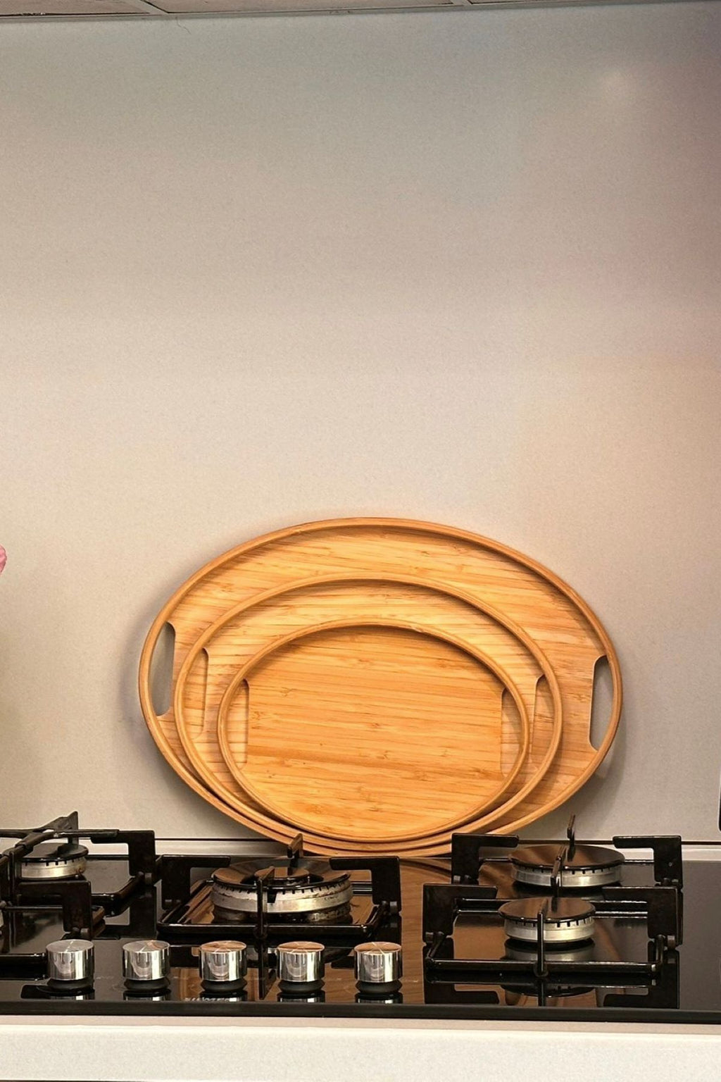 Bambu Oval 3'lü Tepsi Seti. Küçük Tepsi: 20x29 cm. Orta Tepsi: 26x36 cm. Büyük Tepsi: 31x45 cm