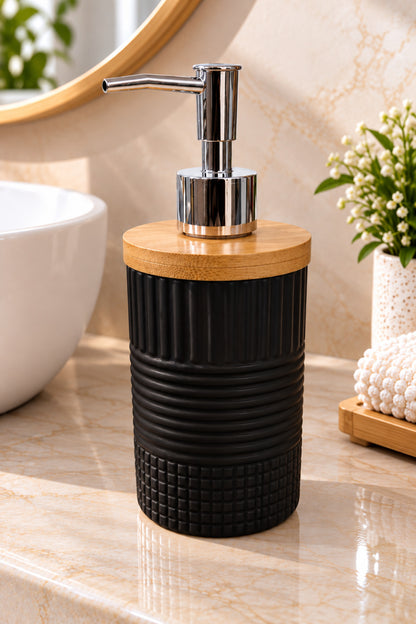 400 ml Bambu Kapaklı Sıvı Sabunluk, Desenli Seramik, 8x19 cm – Siyah