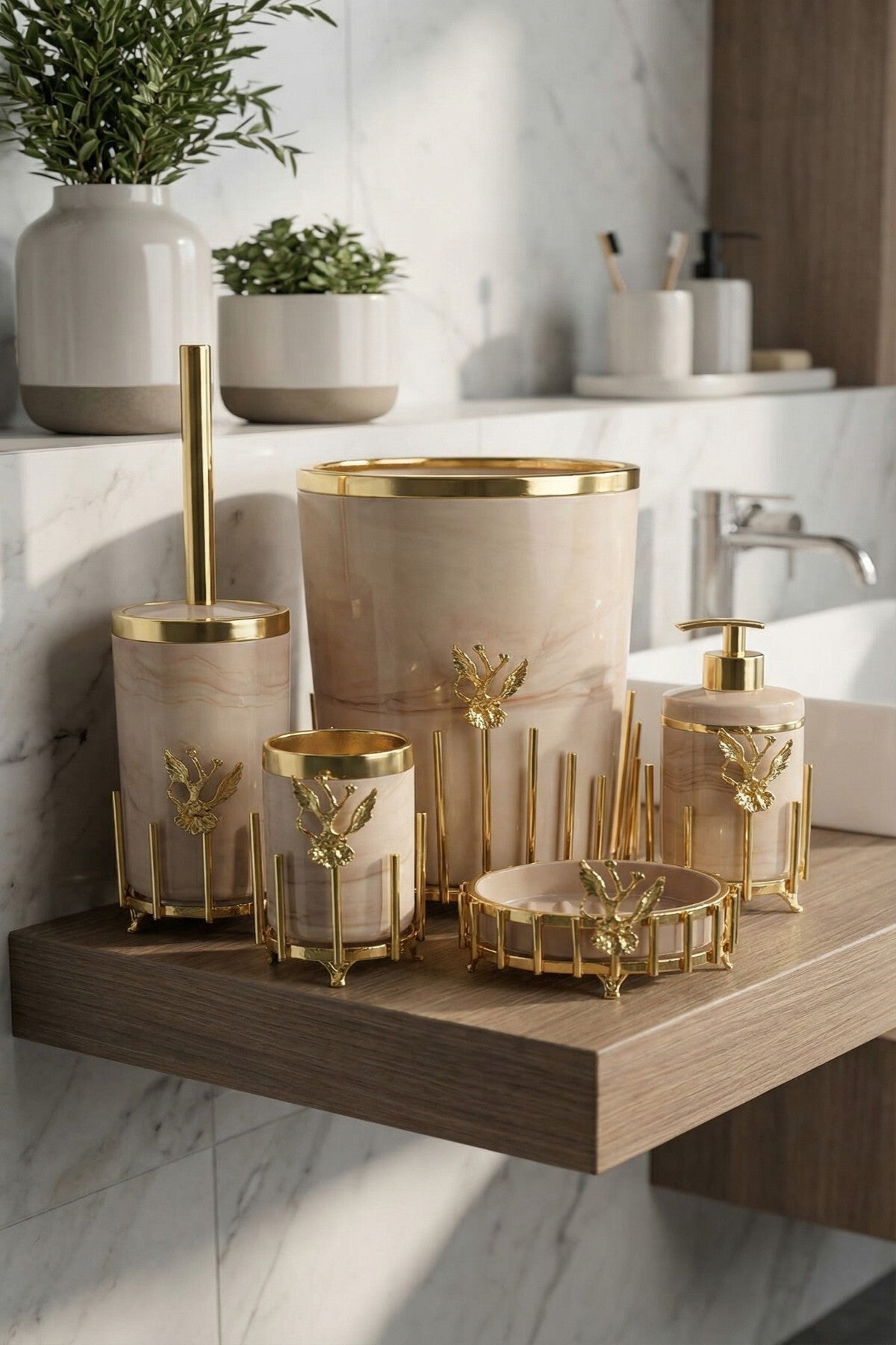 Gold Kaplama Metal Stantlı 5 Parça Mermer Desenli ve Düz Renk Seçenekli Banyo Aksesuar Takımı