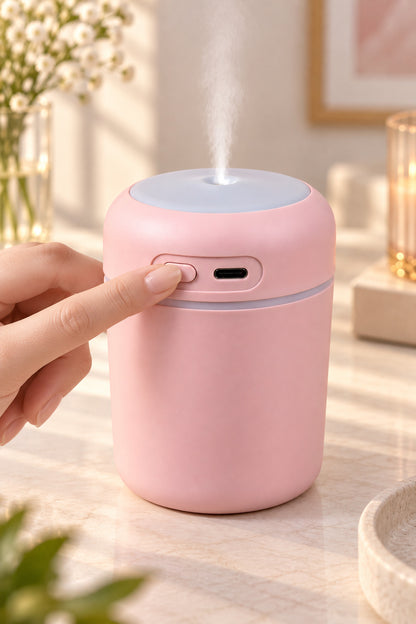 Hava Nemlendirici 300 ml, USB Şarjlı, LED Işıklı, 7,5 x 11 cm