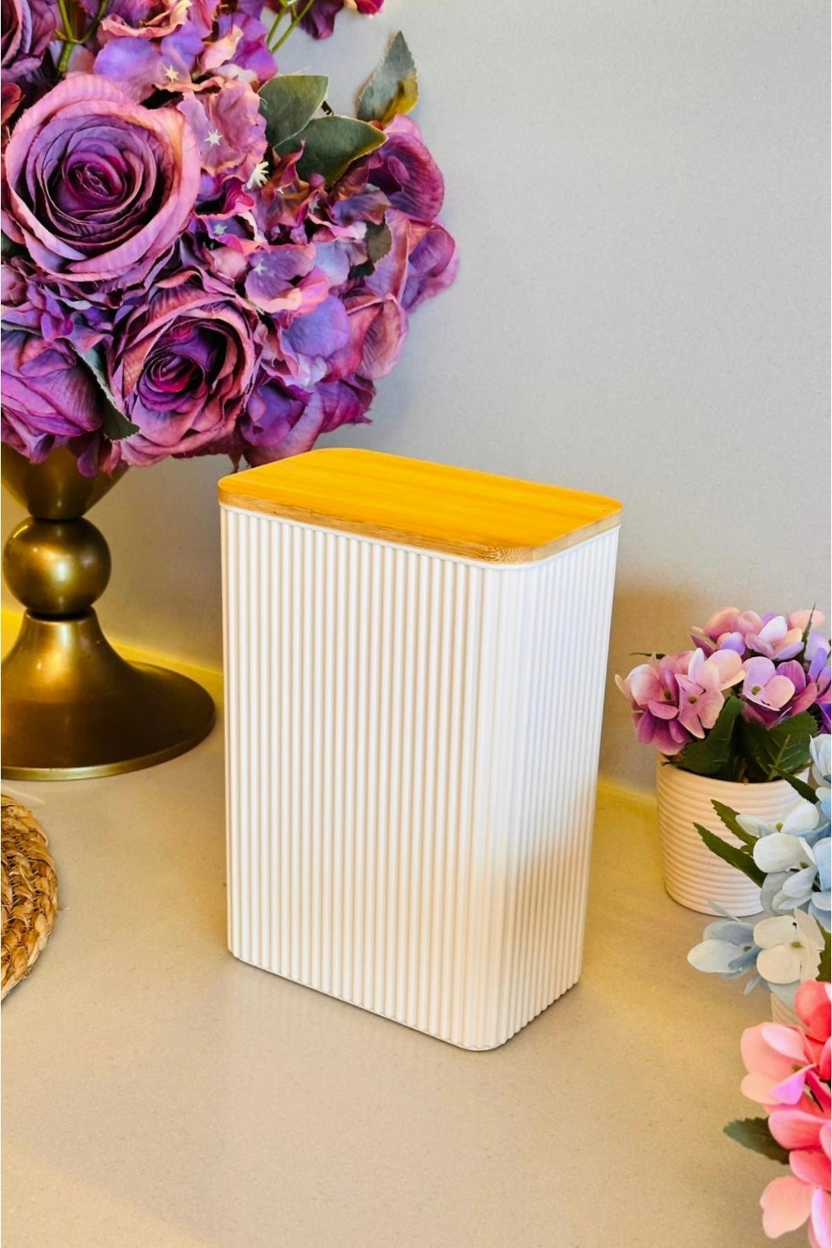 Bambu Kapaklı Saklama Kutusu - 2 Litre (15 x 9 x 21 cm)