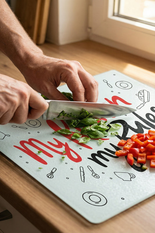 Cam Kesme Tahtası Kırılmaz Temperli 25x35 cm My Kitchen My Rules Yazılı Desenli
