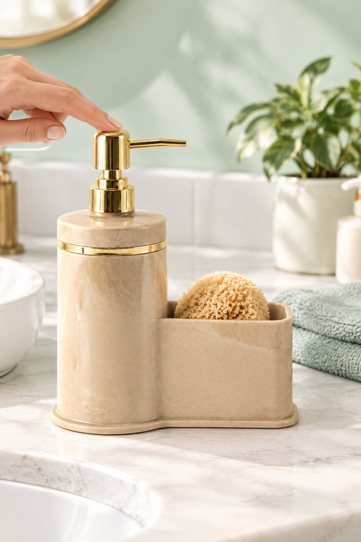 Mutfak Veya Banyo İçin Şık Altın Rengi Detaylı Süngerlikli Sıvı Sabunluk, Yerli Üretim – Bej