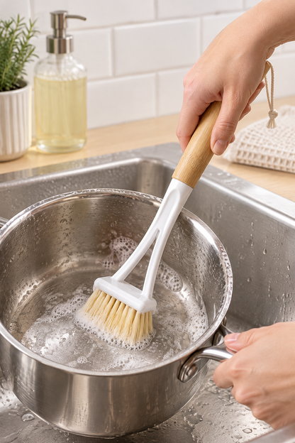 Bambu Saplı Geniş Düz Başlı Tencere ve Bulaşık Fırçası, Askı İpli, 22 cm
