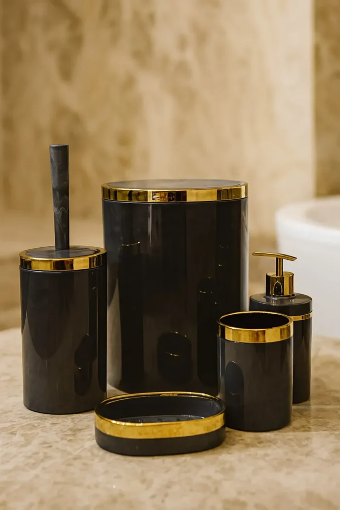 Banyo Seti 5'li, Akrilik - Çöp Kovası, WC Fırçalık, Sıvı Sabunluk, Diş Fırçalık, El Sabunluk - Gold Renk Detay - Görsel 25
