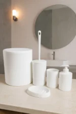Şık Tasarımlı 5 Parça Beyaz Banyo Takımı, Çöp Kovası hacmi 6 litre - Görsel 3